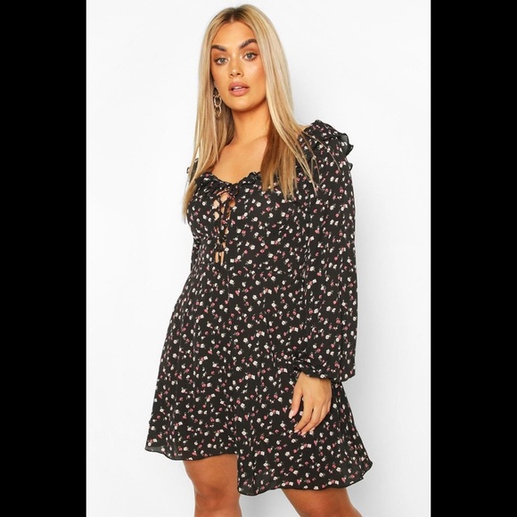 Boohoo Dresses & Skirts - Boohoo Size 12 Black Ditsy Floral Print Mini Dress Front Lace-Up Neckline
